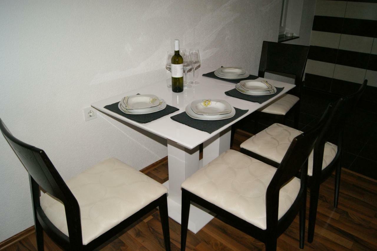 Apartman Vidovic Apartment Korenica Bagian luar foto